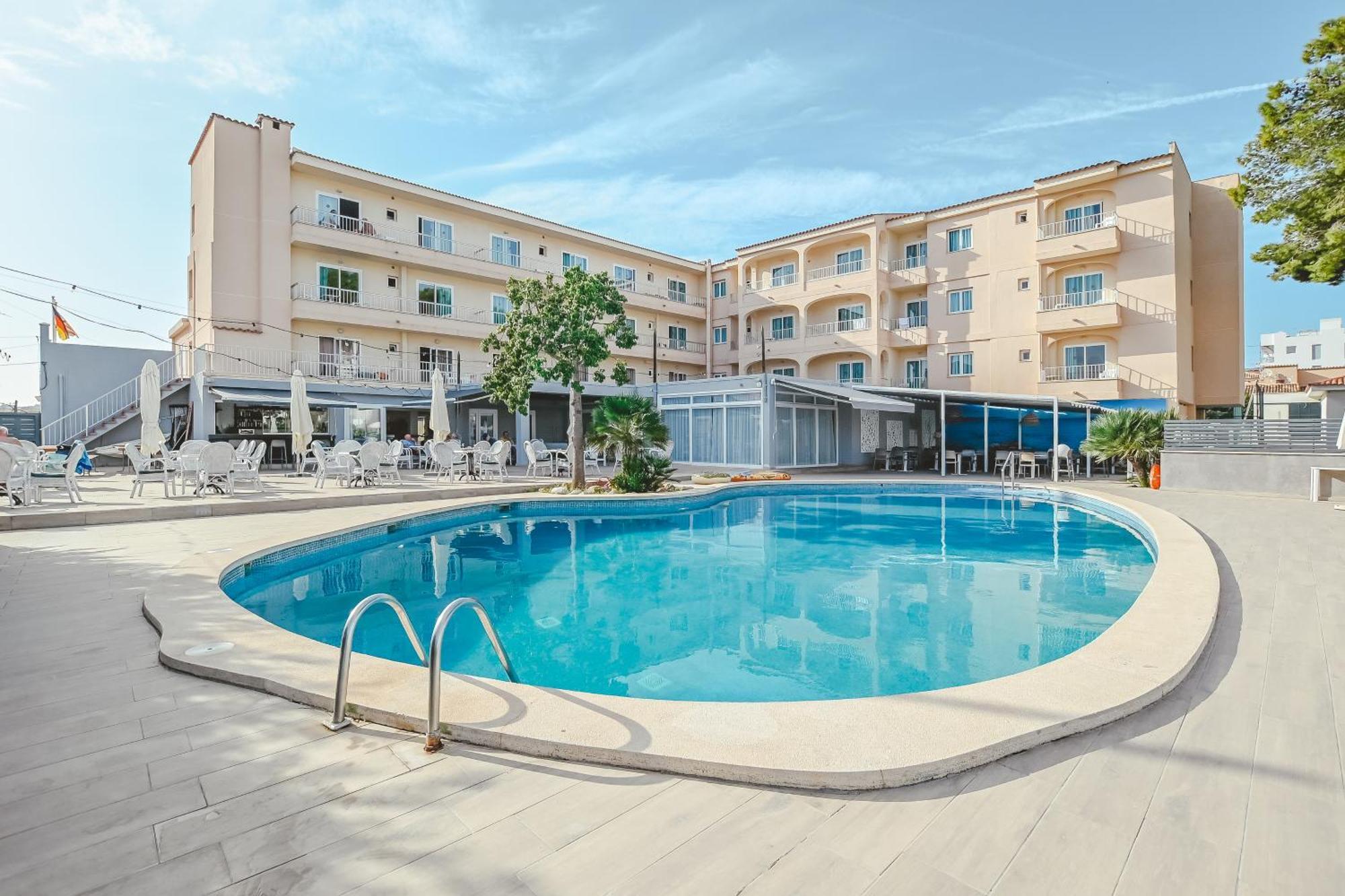 Hotel Lliteras Кала Ратьяда Экстерьер фото