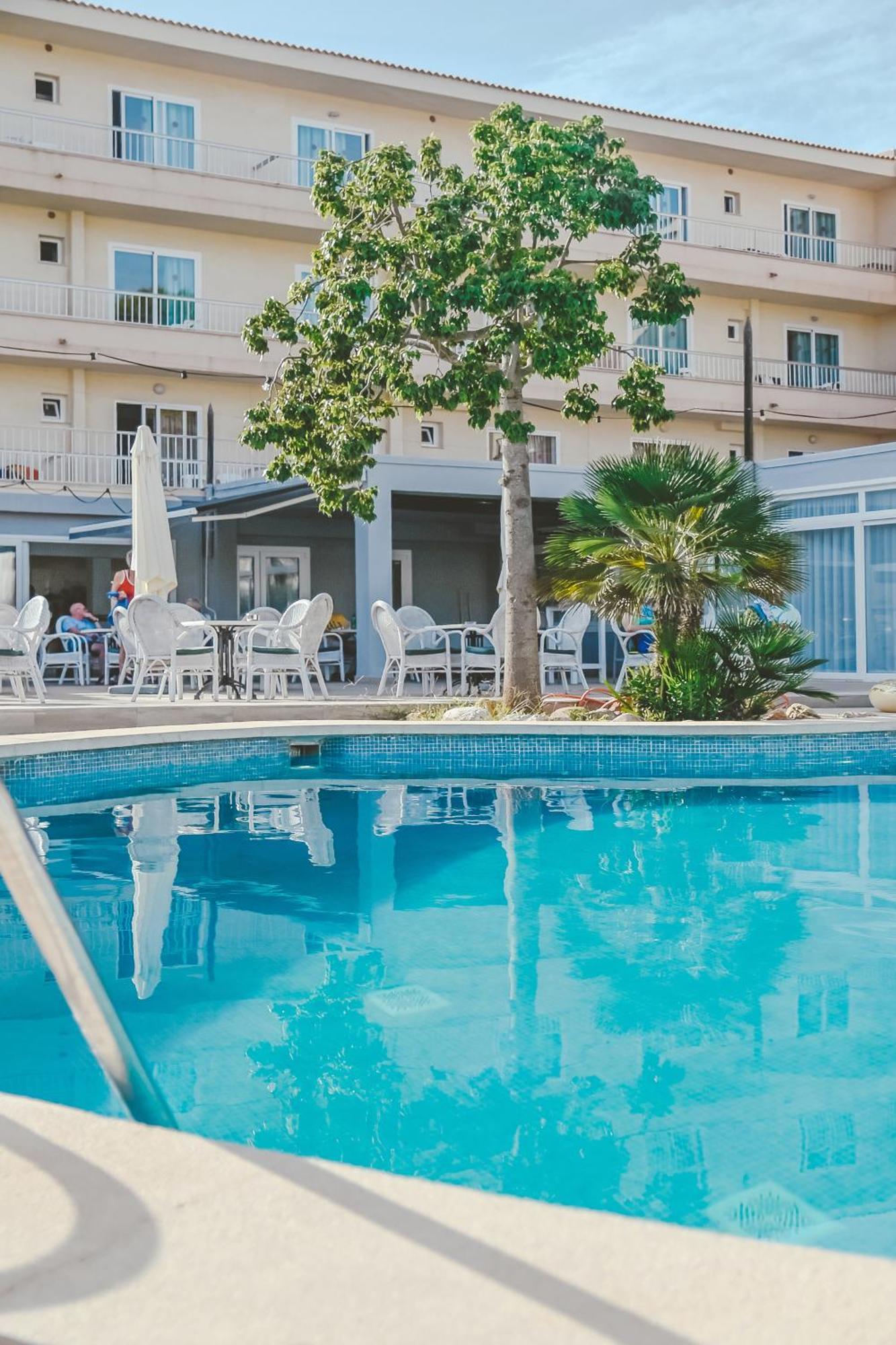Hotel Lliteras Кала Ратьяда Экстерьер фото